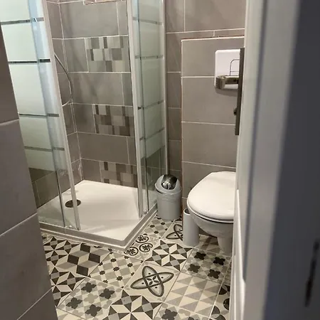 Des Beaux Deluxe Apartment *