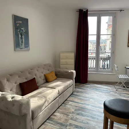 Des Beaux Deluxe *
