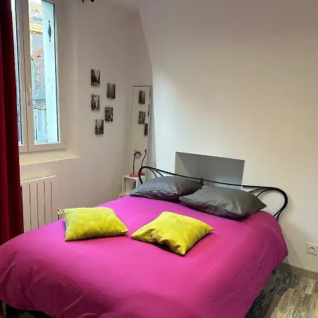 Des Beaux Deluxe Apartment