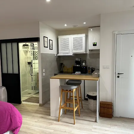 Des Beaux Deluxe Apartment